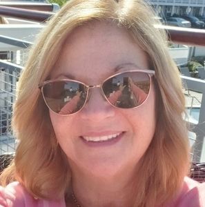 Meet your Posher, Robin